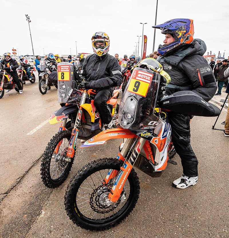 DAK23_9, ktm__BA_8821